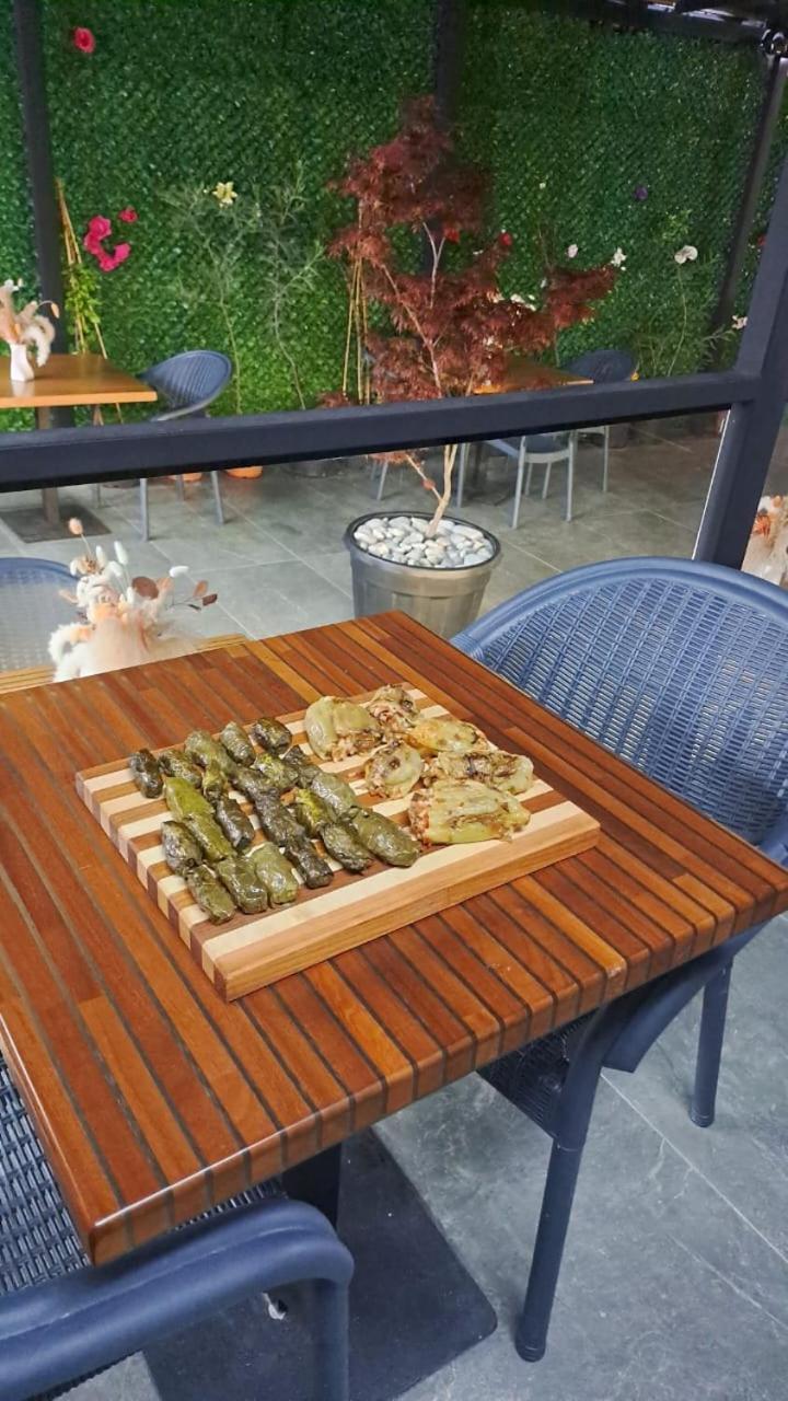 שקודר Mon Ami Boutique Hotel מראה חיצוני תמונה